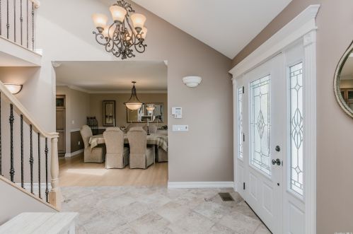 156 Pace Dr, West Islip, NY 11795-5128