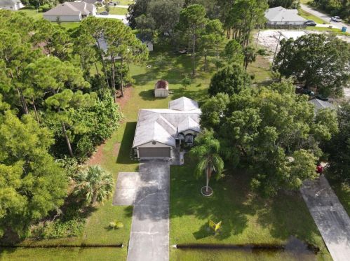 1974 Del Rio Blvd, Fort Pierce, FL 34953-1316