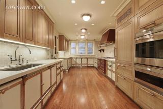 10 10th St, New York NY  10003-5964 exterior