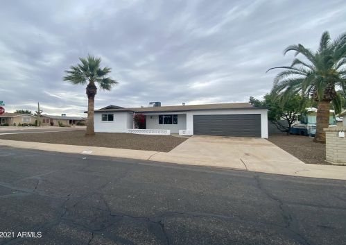 759 65th Pl, Mesa, AZ 85205-6803