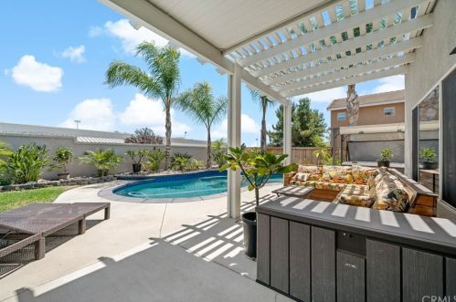 32171 Cala Torrente, Temecula CA  92592-3649 exterior