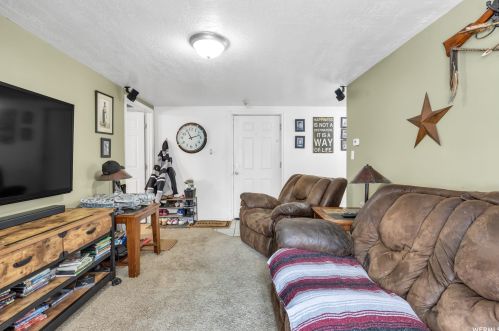 904 1100, Clearfield, UT 84015-8856