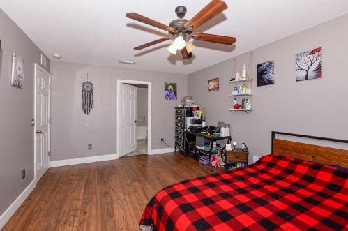 325 Gulfstream Ave, Fort Pierce FL 34983-1219 exterior