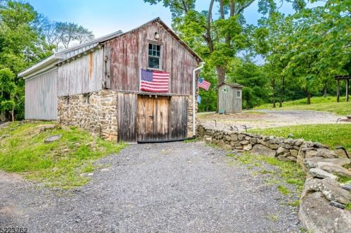 100 Mitchell Rd, Oxford NJ  07863-3344 exterior