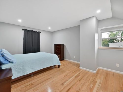 320 Monmouth Ave, N Milford NJ  07646-2025 exterior