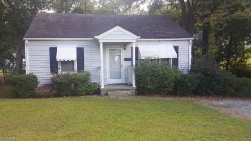 1013 Elwood St, Burlington, NC 27217-6027