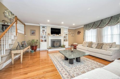 23 Daisy Dr, Mahopac NY  10541-5526 exterior