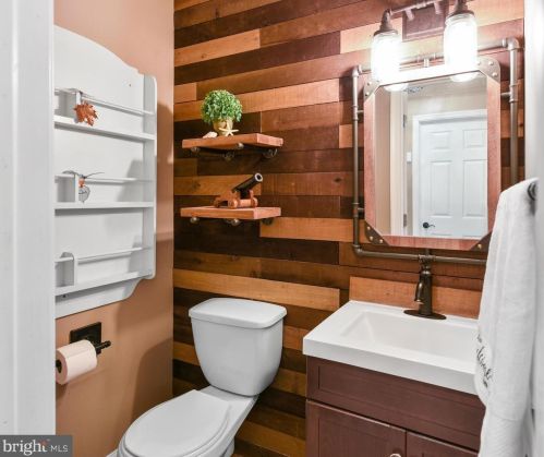 908 Tennis Way, Lansdale PA  19446-4367 exterior