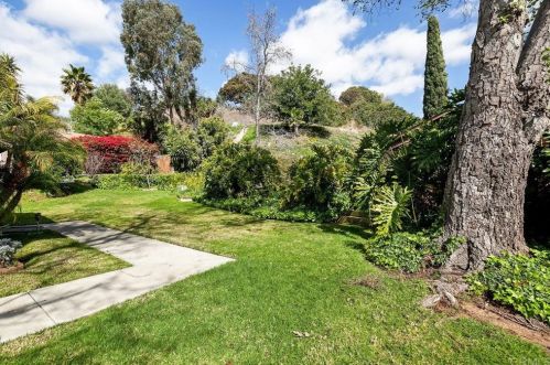 6544 Bell Blf Ave, San Diego CA 92119-1002 exterior