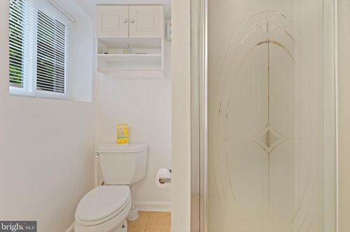 8813 Sylvania St, Lorton VA  22079-1612 exterior