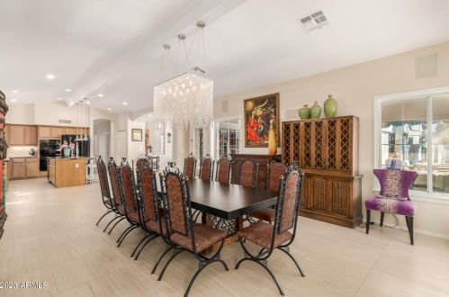 1833 Willow Tree Ct, Gilbert AZ  85234-4933 exterior