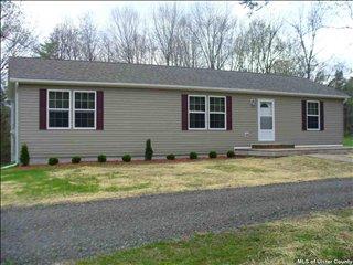 269 Cherrytown Rd, Kerhonkson, NY 12446-2106