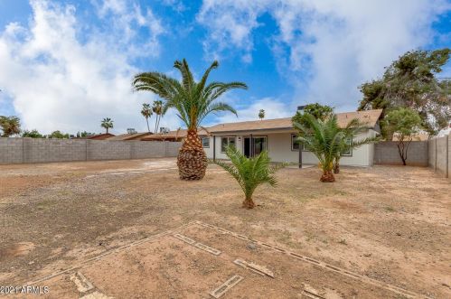 1524 Comstock Dr, Chandler AZ 85224-1855 exterior