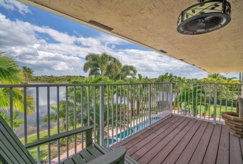 1333 175th Way, Hollywood FL  33029-4824 exterior