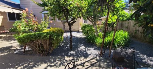 2128 Hvn Dr, Santa Rosa CA 95404-3221 exterior