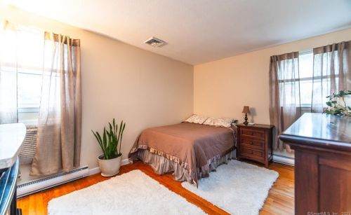 148 Dorothy Dr, Middletown CT  06457-5304 exterior