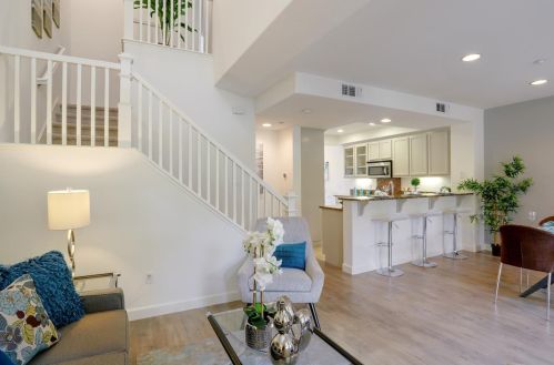 711 Modern Ice Dr, San Jose, CA 95112-4860