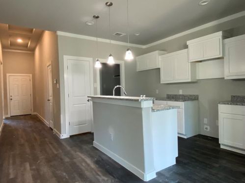 1515 Fordham Rd, Dallas TX  75216-6220 exterior