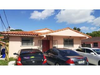 2801 17th St, Miami, FL 33145-1905