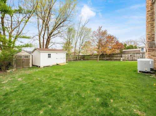 4041 Cypress Ave, Darbydale OH  43123-9186 exterior