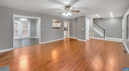 27 Bearwood Dr, Bybee VA  22963-2843 exterior