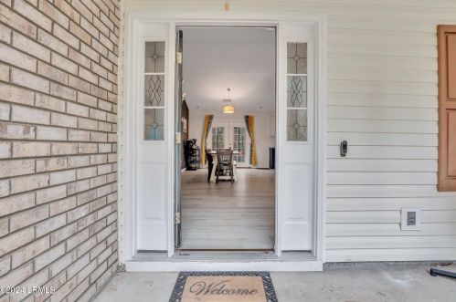 26 Ardmore Ave, Beaufort, SC 29907-1369
