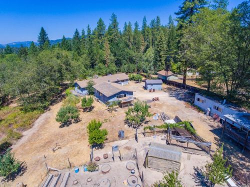 22619 Eastside Rd, Willits CA  95490-9780 exterior