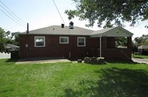 322 Woodhill Rd, Pittsburgh, PA 15122-2539