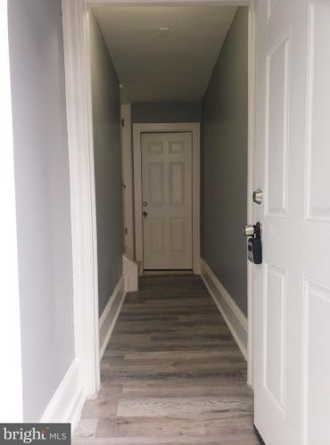38 Chestnut St, Norristown, PA 19401-3964