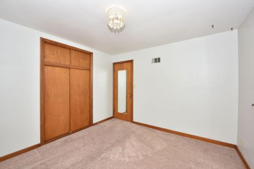 3618 94, Milwaukee WI 53228-1403 exterior