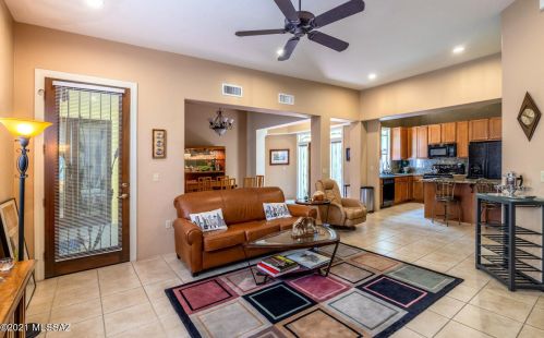 458 Downtown St, Tucson, AZ 85701-2862
