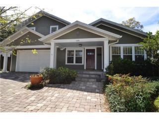 606 Yale St, Orlando, FL 32804-5356