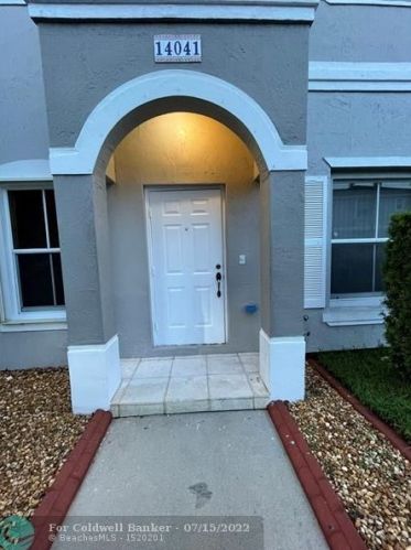 14041 49th St, Hollywood, FL 33027-5997