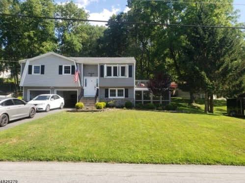 96 Forest Rd, Andover NJ  07821-2232 exterior