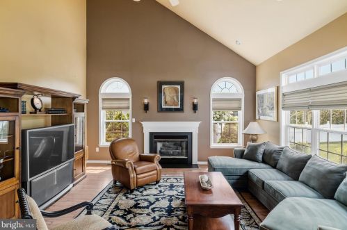 16 Livingston Ln, Lumberton Township NJ  08048-6210 exterior