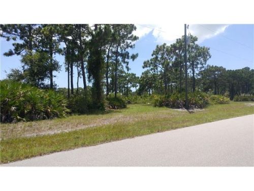 9 Ships Ln, Placida, FL 33946-5007