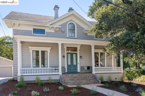 6251 Hillmont Dr, Oakland, CA 94605-2238