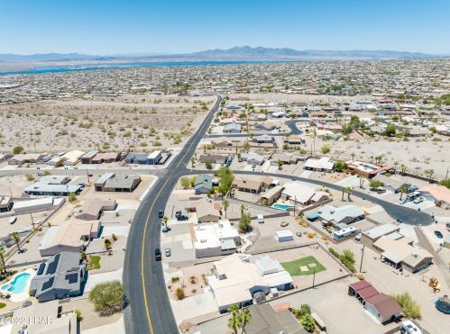3811 Buena Vis Ave, Lake Havasu City AZ  86406-8873 exterior