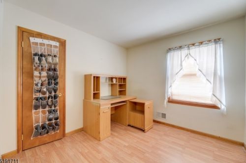 500 Lord St, Avenel NJ  07001-1250 exterior