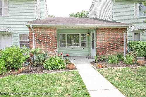334 Crawford St, Tinton Falls, NJ 07724-2954