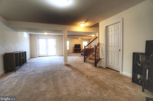 39068 Irish Corner Rd, Lovettsville VA  20180-2742 exterior