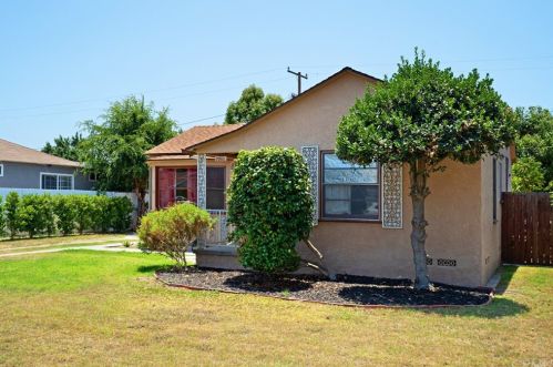 7862 Kingbee St, Downey CA  90242-3420 exterior