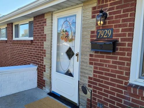 7929 Mark Dr, Verona, PA 15147-1544