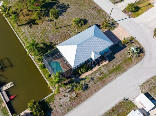 4727 Swordfish St, Bonita Springs FL  34134-7116 exterior