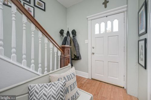 4243 Broad St, Trenton, NJ 08620-2104