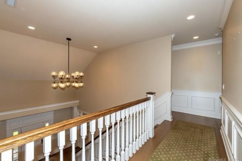18 Heron Pond Rd, Essex CT  06426-1466 exterior