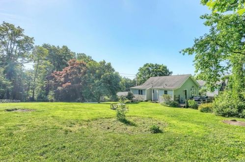 3 Hemlock Dr, Mahopac NY  10541-5357 exterior