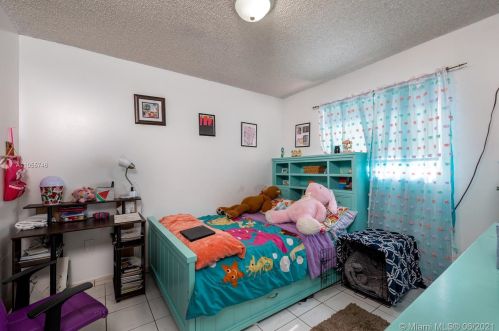 3153 70th Ter, Hialeah FL  33018-5272 exterior