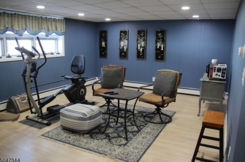 17 Rutgers Ave, West Milford Lakes NJ  07480-3505 exterior