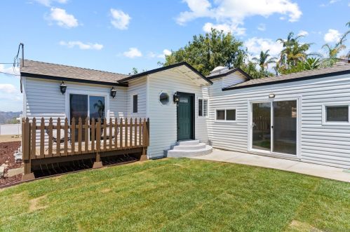 1162 Merritt Dr, El Cajon, CA 92020-6717
